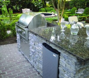 Outdoor Kitchen